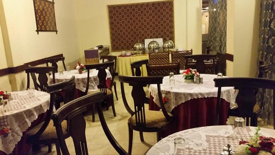 Hotel Regent Rawalpindi Extérieur photo